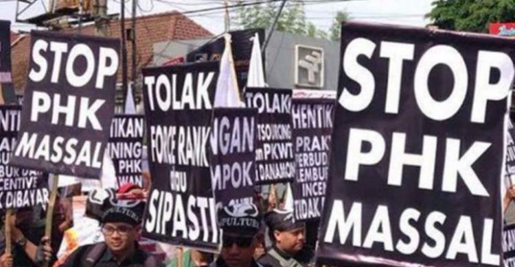 # “PHK Massal Mengintai! Ini 5 Jurus Sakti Industri Lokal RI Bertahan di Badai Tarif 32% AS” 🚀